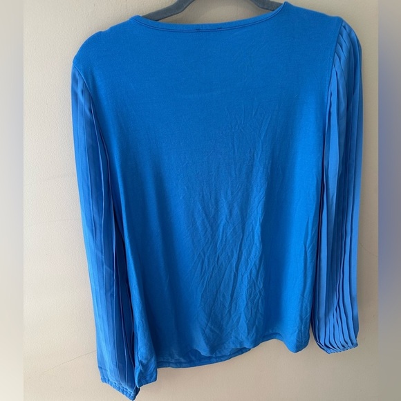 Talbots Pleated Sleeve Crewneck Top | CoolSprings Galleria rayon spandex size M - Picture 3 of 7